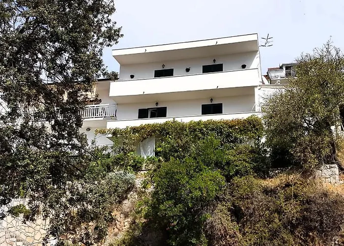 Filis Hvar Town